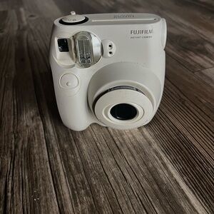 Fujifilm White Instant Film Camera - Compact Point & Shoot